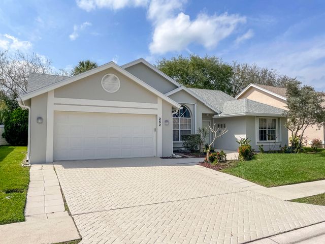 252 Moccasin Trail W, Jupiter, FL 33458