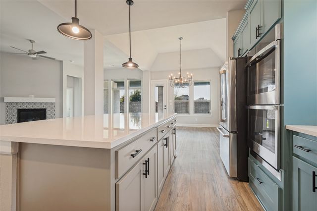 1304 Brandenburg Street, Mansfield, TX 76063