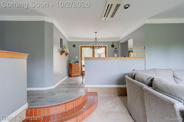 1604 Northumberland Drive, Rochester Hills, MI 48309