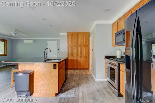 1604 Northumberland Drive, Rochester Hills, MI 48309