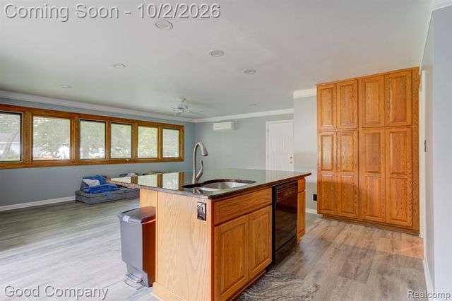 1604 Northumberland Drive, Rochester Hills, MI 48309