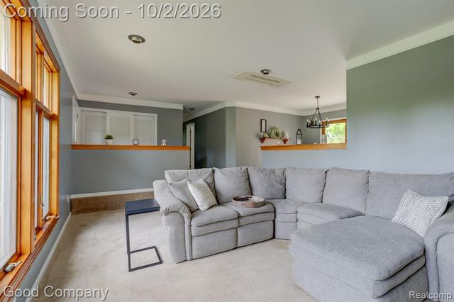 1604 Northumberland Drive, Rochester Hills, MI 48309