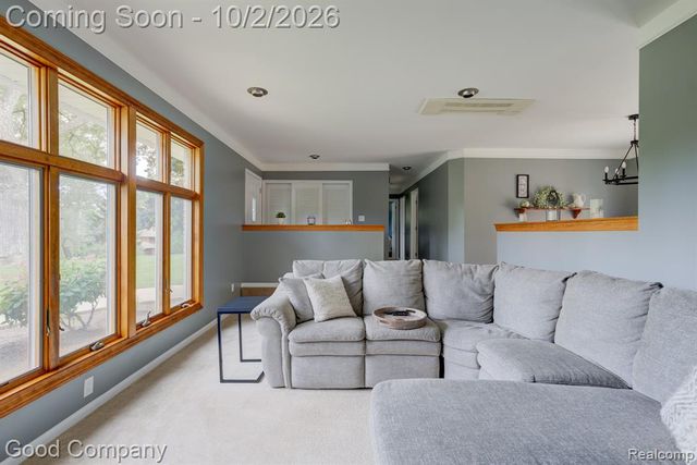 1604 Northumberland Drive, Rochester Hills, MI 48309