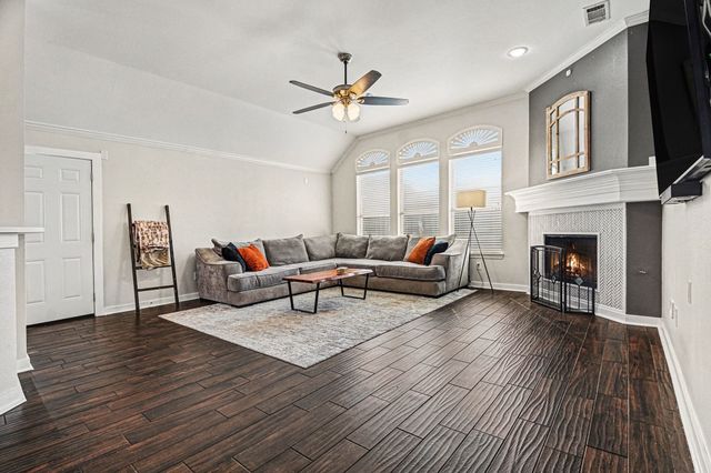 5609 Phoenix Drive, The Colony, TX 75056