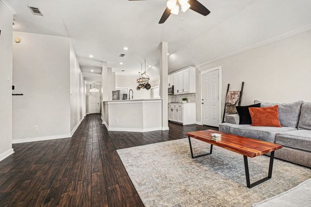 5609 Phoenix Drive, The Colony, TX 75056