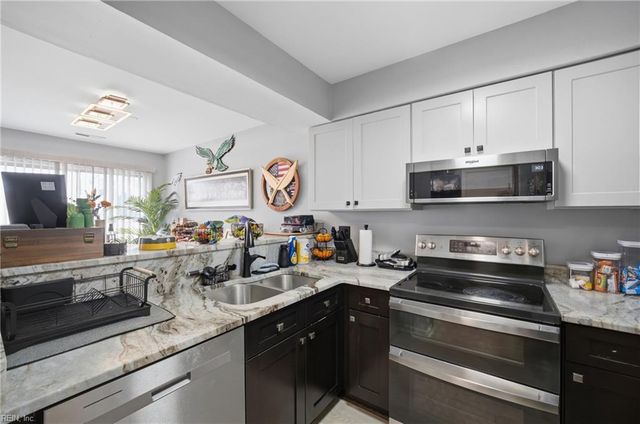 6 Tamarisk Quay Apt G, Hampton, VA 23666