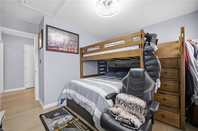 6 Tamarisk Quay Apt G, Hampton, VA 23666