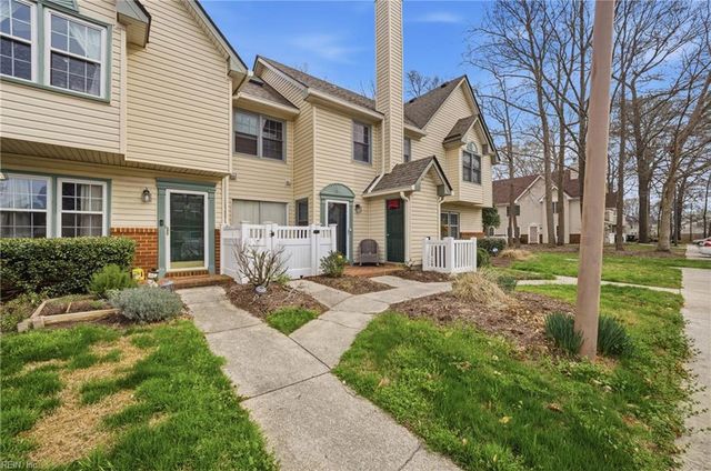 6 Tamarisk Quay Apt G, Hampton, VA 23666