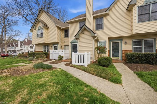 6 Tamarisk Quay Apt G, Hampton, VA 23666