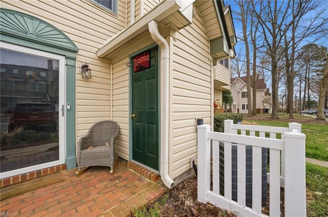 6 Tamarisk Quay Apt G, Hampton, VA 23666