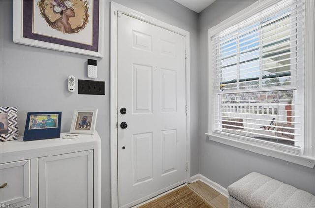 6 Tamarisk Quay Apt G, Hampton, VA 23666