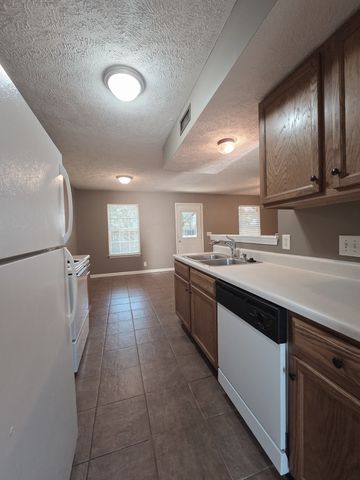 261 Indian Park Dr, Murfreesboro, TN 37128