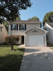 261 Indian Park Dr, Murfreesboro, TN 37128