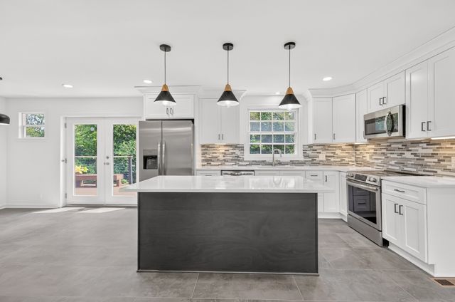 4913 Olivia Dr, Antioch, TN 37013