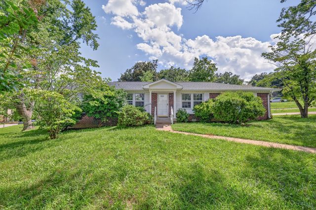 4913 Olivia Dr, Antioch, TN 37013