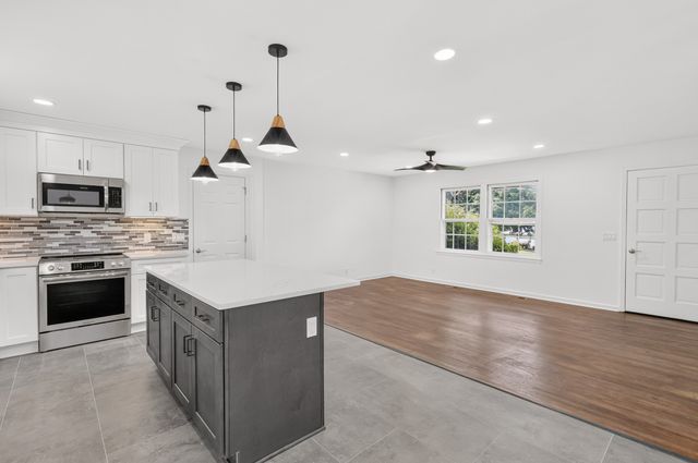 4913 Olivia Dr, Antioch, TN 37013