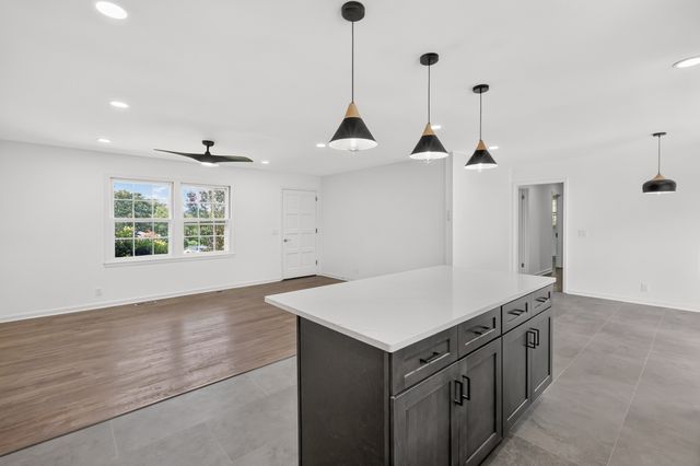 4913 Olivia Dr, Antioch, TN 37013