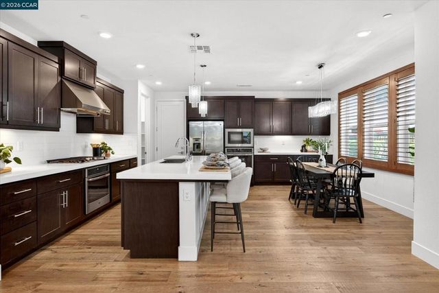 5821 Nugget Way, Dublin, CA 94568
