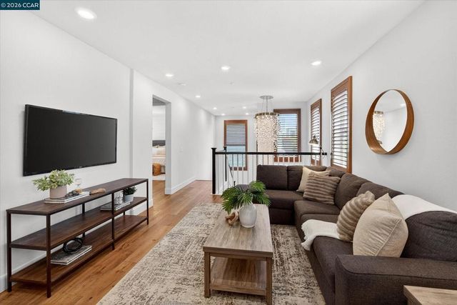 5821 Nugget Way, Dublin, CA 94568