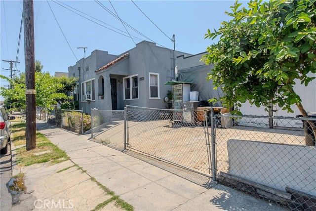 2500 Trinity Street, Los Angeles, CA 90011