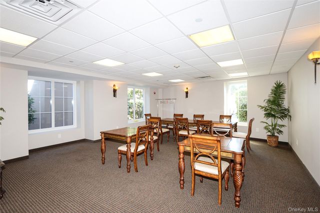 242 Maple Avenue 407, Westbury, NY 11590
