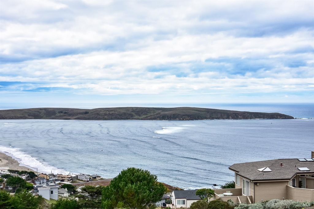 459 Oceana Dr, Dillon Beach, CA 94929