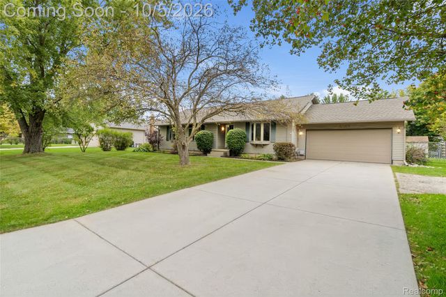 2176 Oak Shade Drive, Davison Township, MI 48423