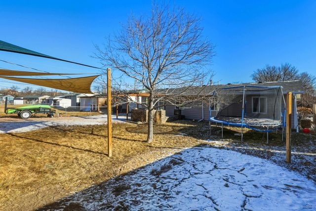 1213 WOODLAWN DR, Rapid City, SD 57701