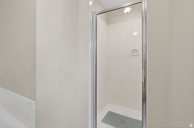 10226 S MYSTIC FALLS WAY, South Jordan, UT 84095