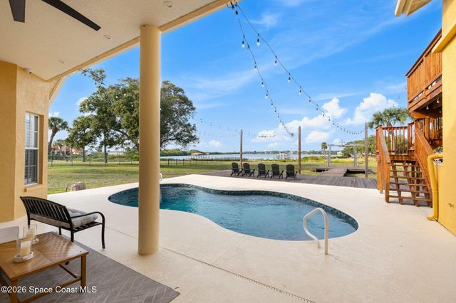 190 Stewart Drive, Merritt Island, FL 32952