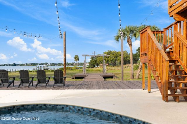 190 Stewart Drive, Merritt Island, FL 32952