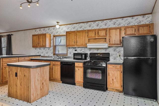 405 Edgar Place, Faribault, MN 55021