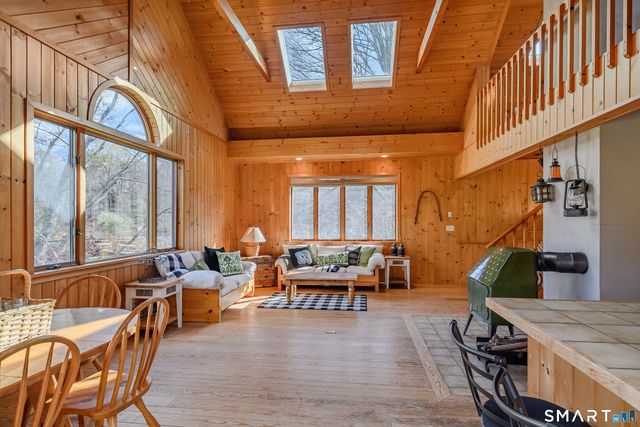 6 Brinsmade Lane, Sherman, CT 06784