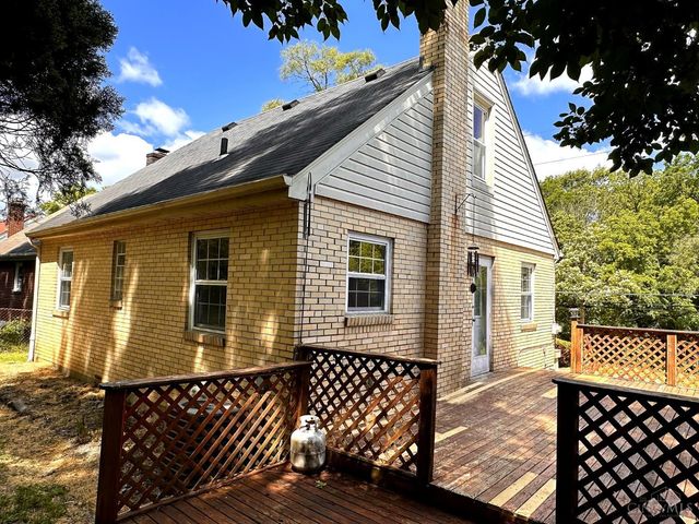 1612 Hunt Rd, Reading, OH 45215