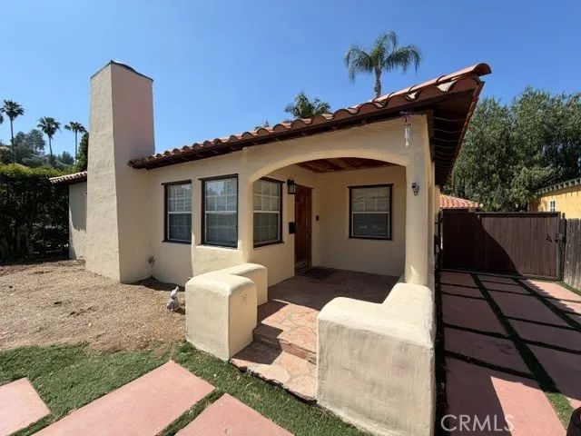 22025 Lopez, Woodland Hills, CA 91364