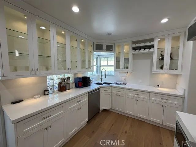 22025 Lopez, Woodland Hills, CA 91364