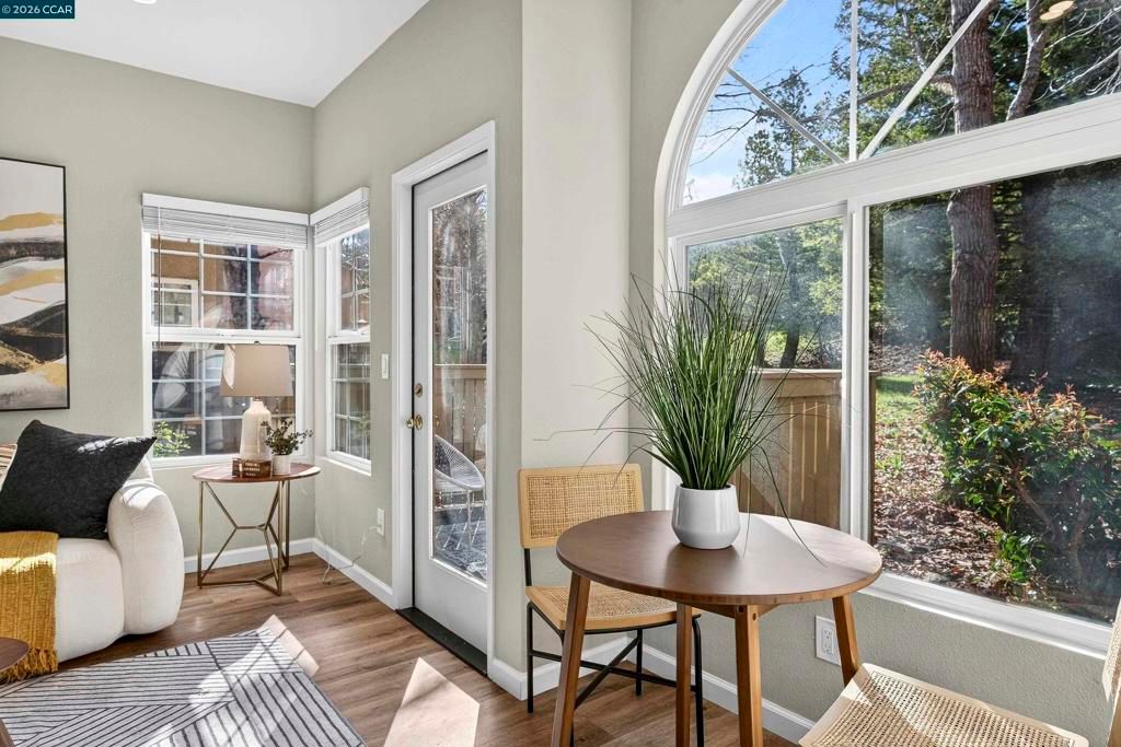 Image 17 of property listing at 603 603 Forest Run, Hercules, CA 94547