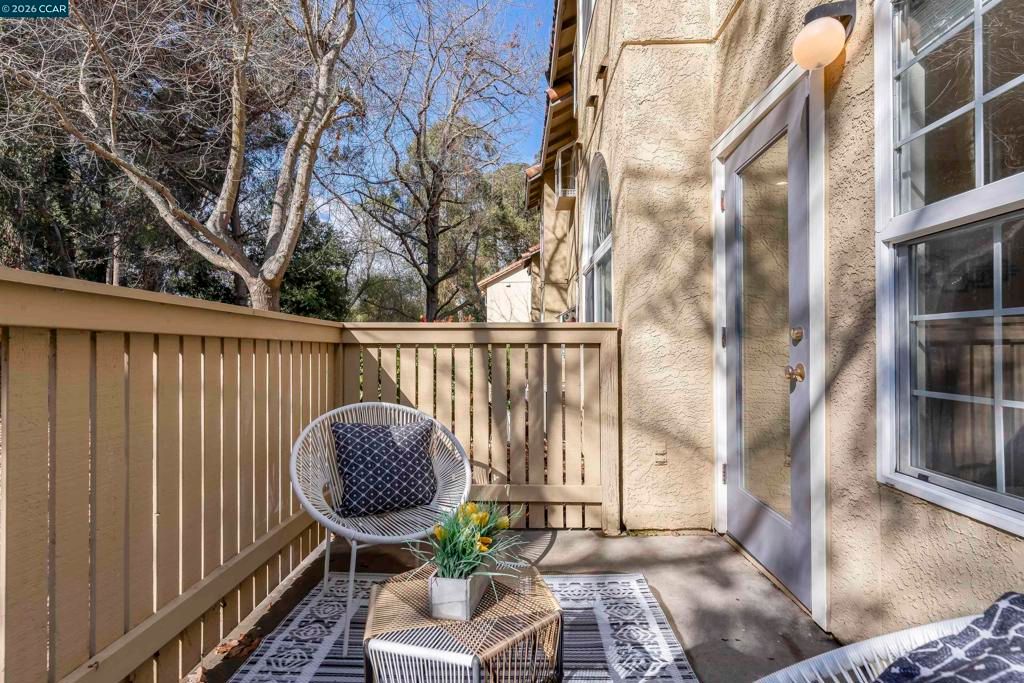 Image 20 of property listing at 603 603 Forest Run, Hercules, CA 94547