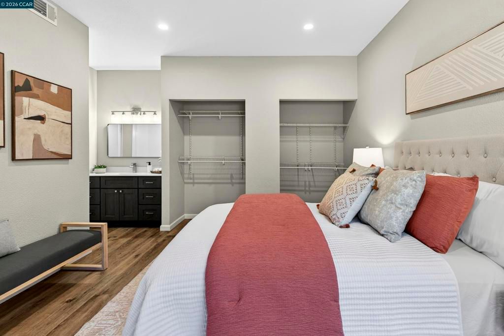 Image 27 of property listing at 603 603 Forest Run, Hercules, CA 94547