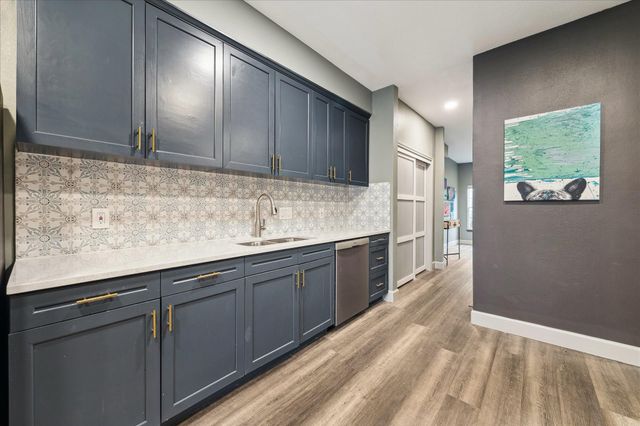 727 Bunker Hill Road 36, Houston, TX 77024