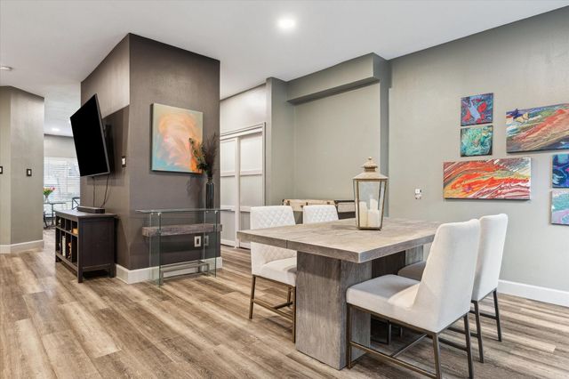 727 Bunker Hill Road 36, Houston, TX 77024