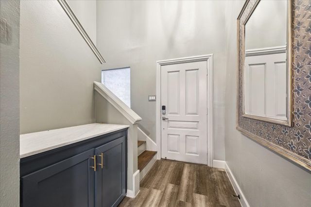 727 Bunker Hill Road 36, Houston, TX 77024