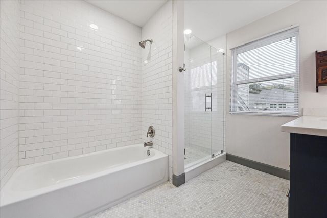 727 Bunker Hill Road 36, Houston, TX 77024