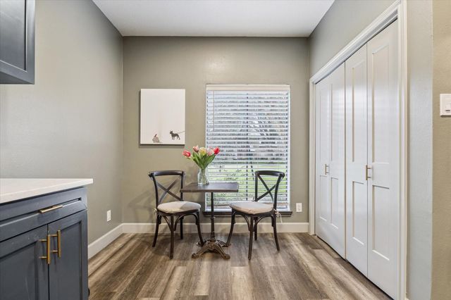 727 Bunker Hill Road 36, Houston, TX 77024