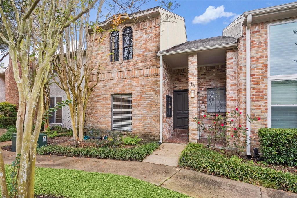 727 Bunker Hill Road 36, Houston, TX 77024