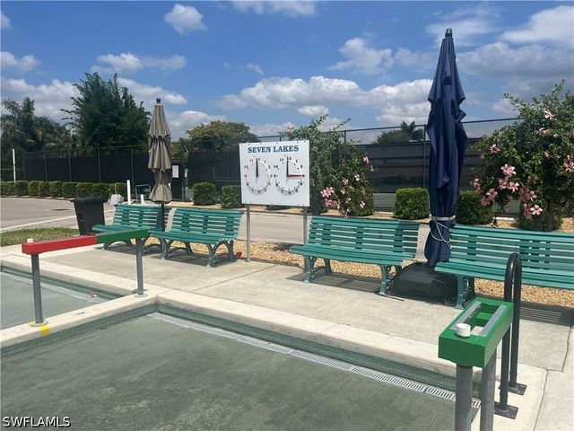 1747 Pebble Beach DR 106, Fort Myers, FL 33907