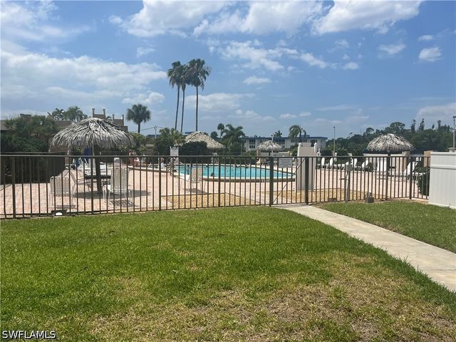 1747 Pebble Beach DR 106, Fort Myers, FL 33907