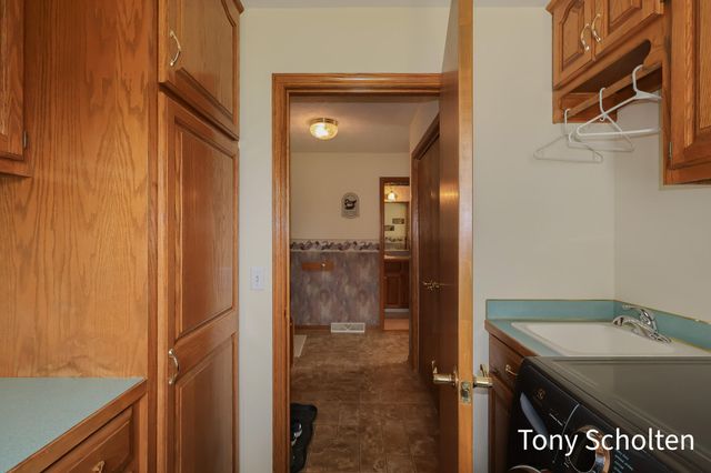 3890 Sundial Avenue, Jamestown Twp, MI 49426