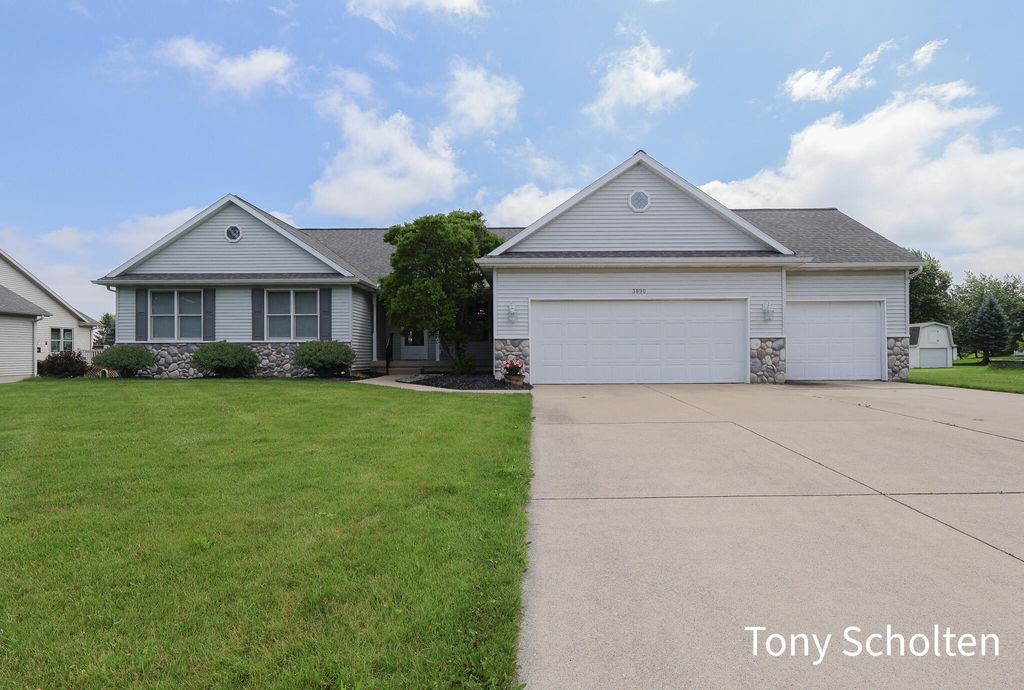 3890 Sundial Avenue, Jamestown Twp, MI 49426