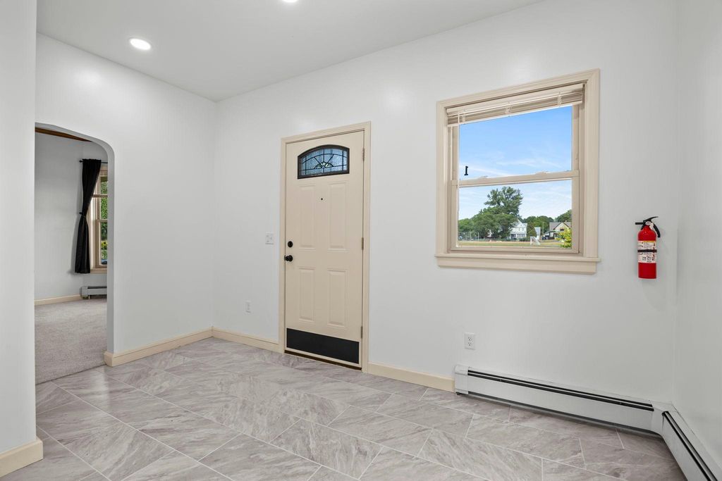 1626 Englewood Avenue, Saint Paul, MN 55104 — photo 4